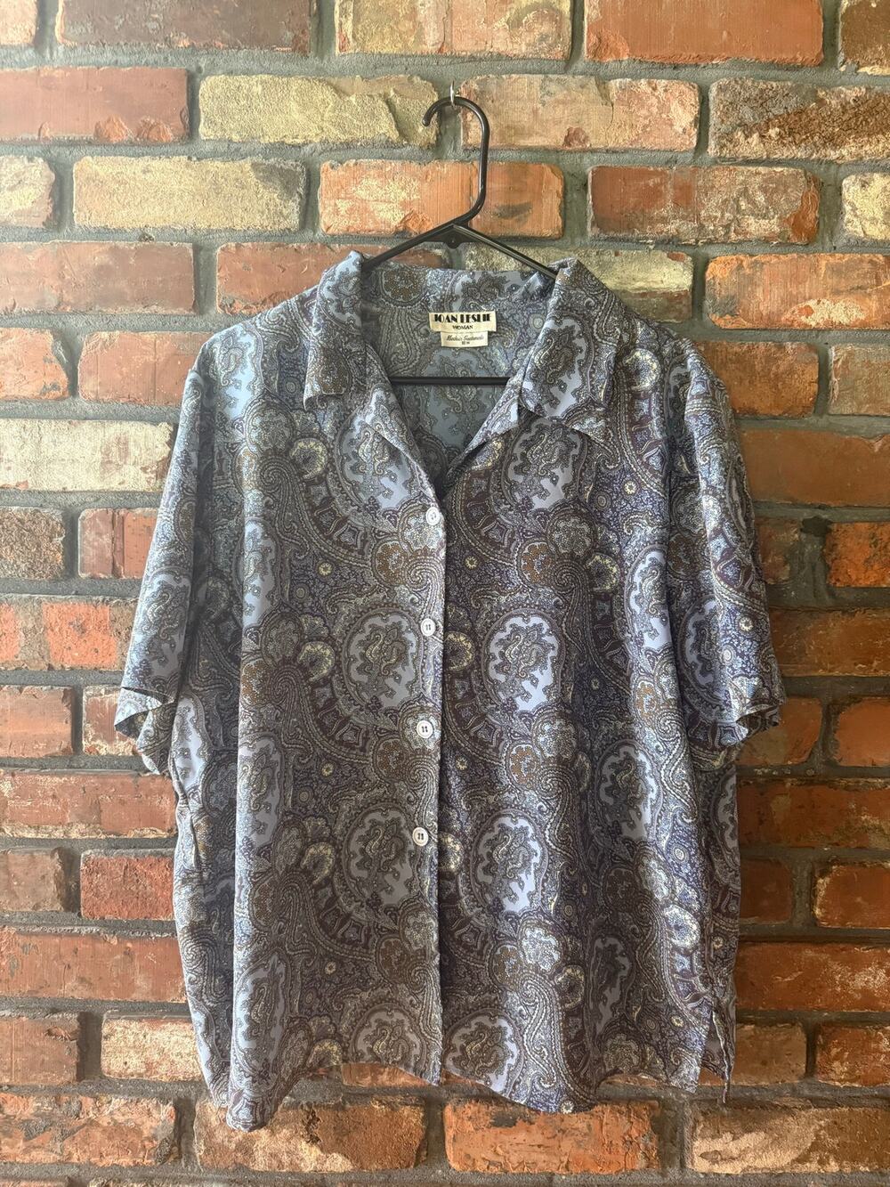 Vintage Joan Leslie Blue Paisley Short Sleeve Button Down Blouse Shirt